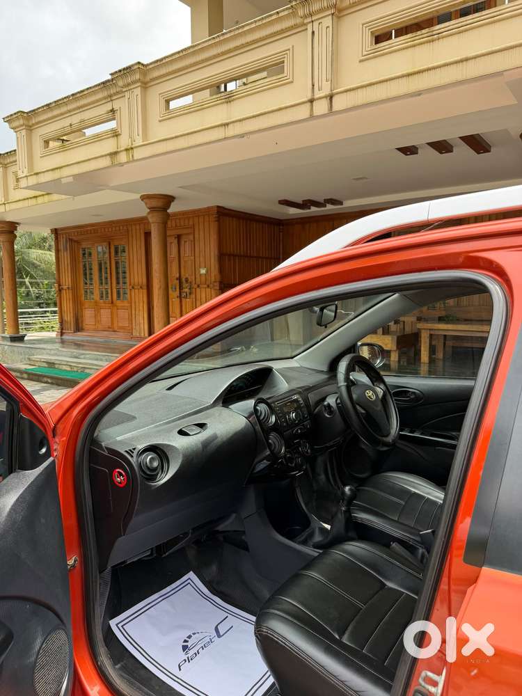 Toyota Etios Cross 1.5l V, 2015, Petrol