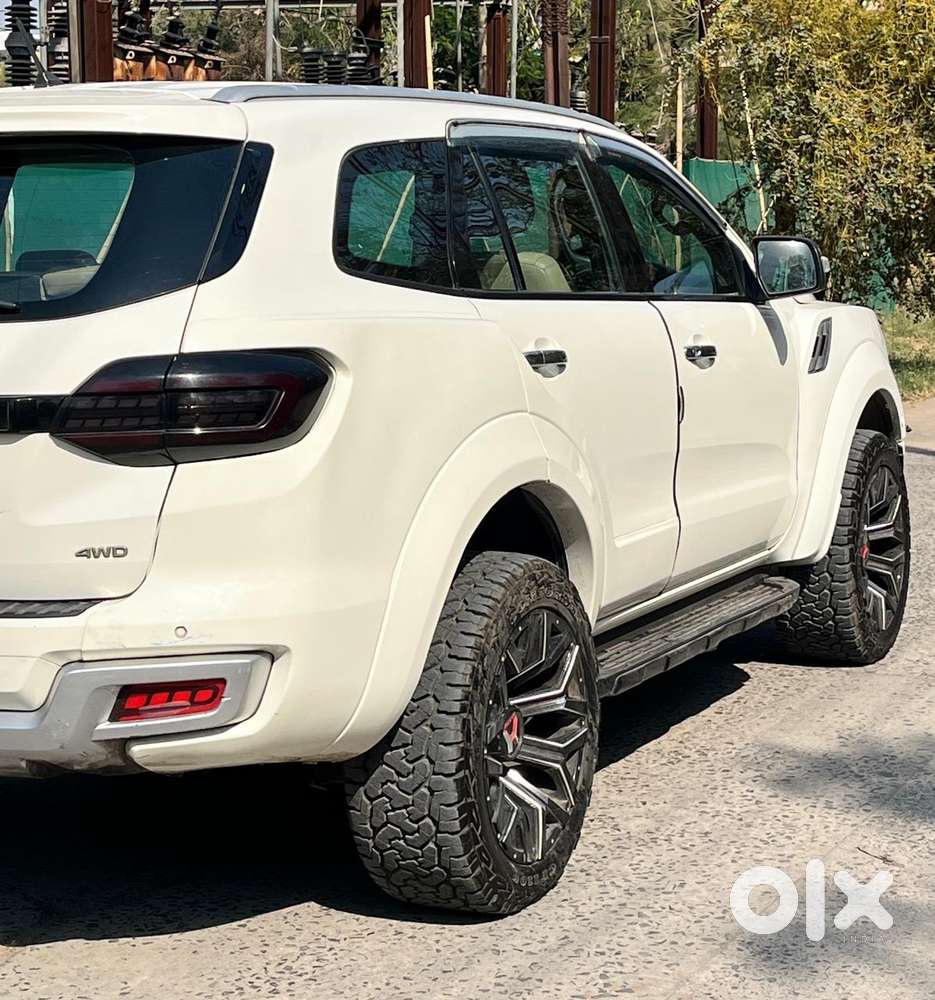 Ford Endeavour 3.2 Titanium At 4x4, 2017, Diesel