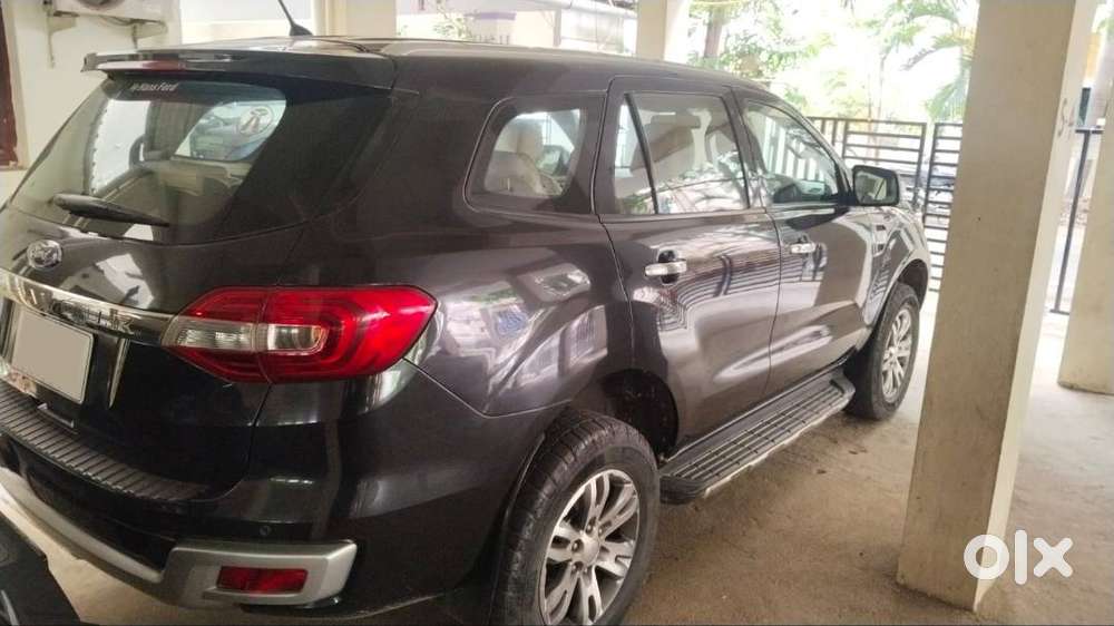 Ford Endeavour Titanium Plus 2016