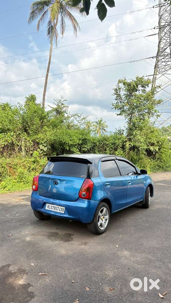 Toyota Etios Liva 2012