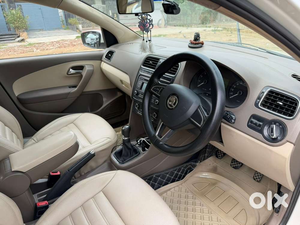 Skoda Rapid Elegance 2014