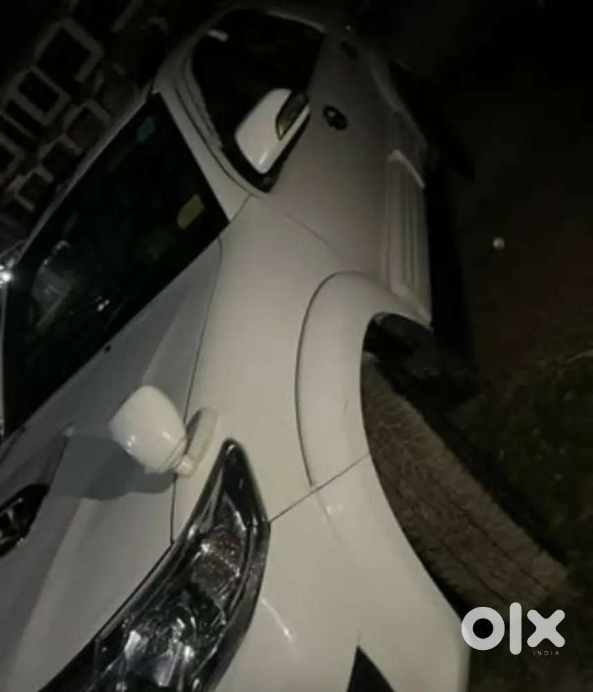 Low Km Driven Toyota Fortuner