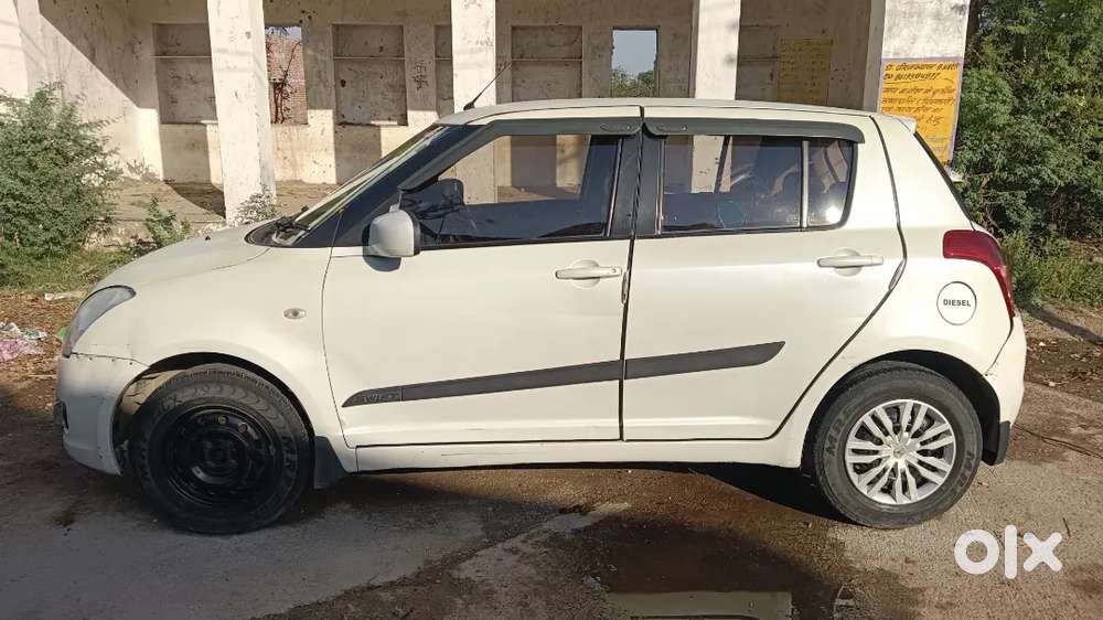 साइलेंट इंजन चलने में जोरदार आरामदायक