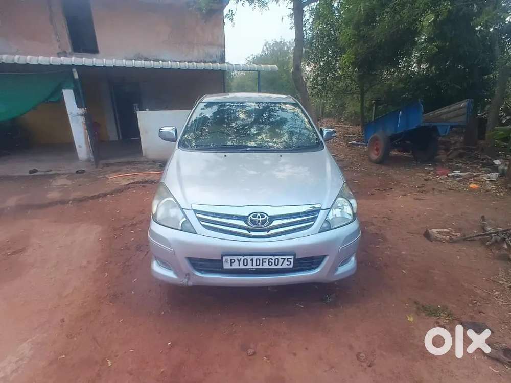 Toyota Innova 2011 Diesel 4th Owner