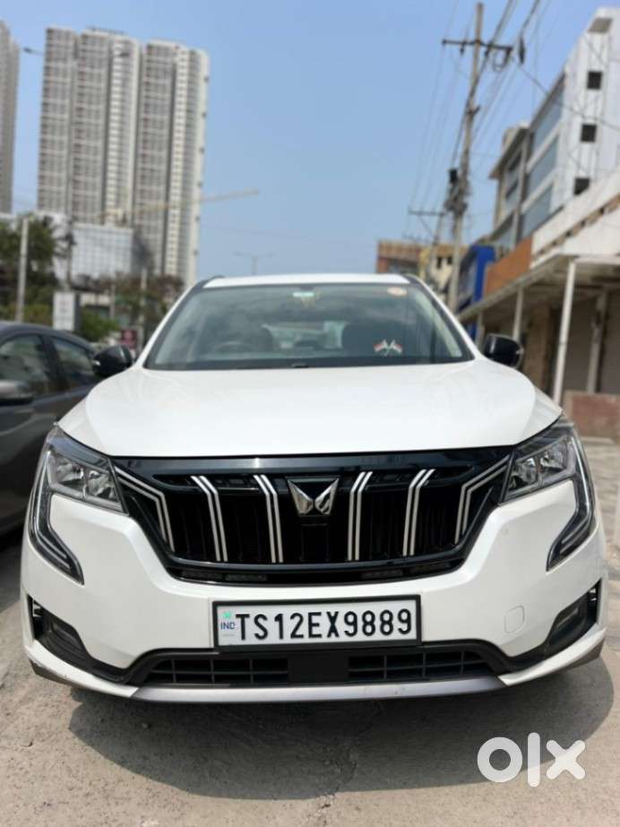 Mahindra Xuv700 2.0 Ax 5 Petrol At Str, 2022, Petrol