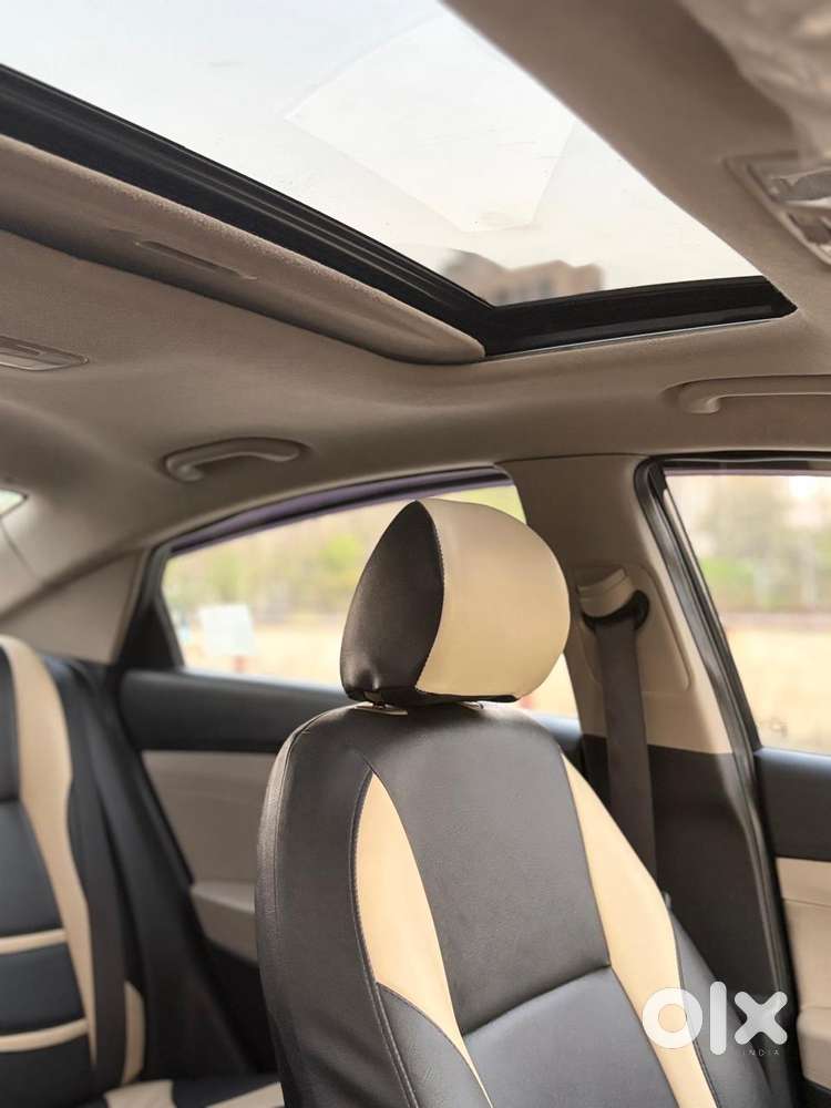 Hyundai Verna 1.5 Sx Ivt, 2023, Petrol