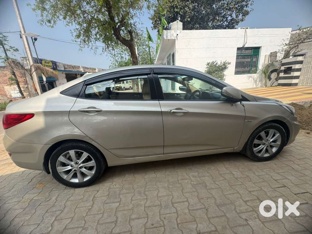 Hyundai Fluidic Verna 2012 Diesel 195000 Km Driven