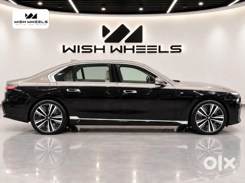 Bmw I7, 2025, Electric
