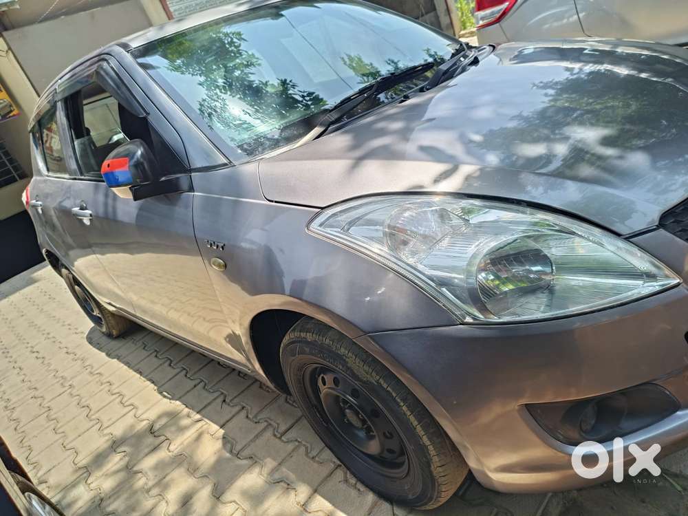 Maruti Suzuki Swift Lxi, 2012, Petrol