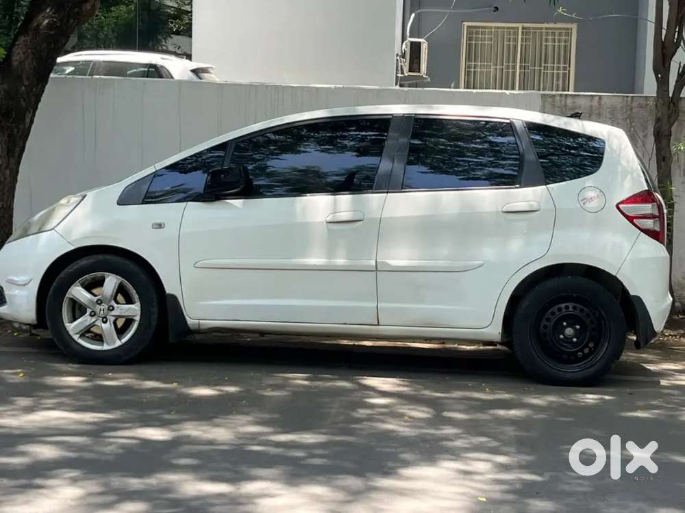 Honda Jazz 1.2 Zx Petrol Manual 2011abs Dual Airbags