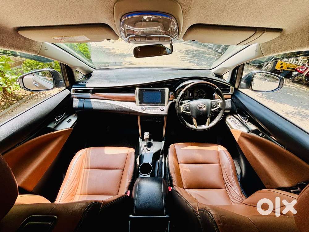 Toyota Innova Crysta 2.8z Automatic, 2017, Diesel