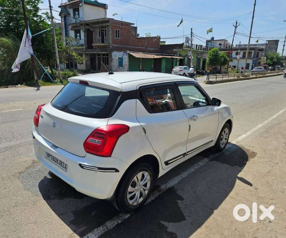 Maruti Suzuki Swift Vxi + Manual, 2022, Petrol