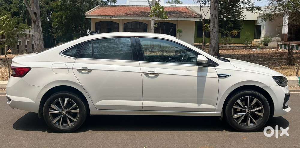 Skoda Slavia 1.0 Tsi Style, 2022, Petrol