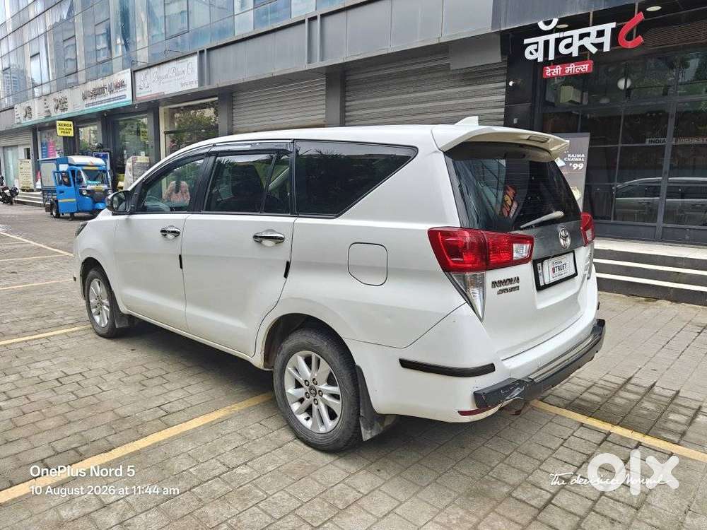 Toyota Innova Crysta 2.4 G Mt 8s, 2017, Diesel