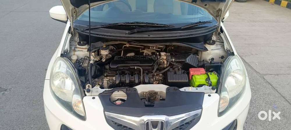 Honda Brio V Automatic, 2013, Petrol
