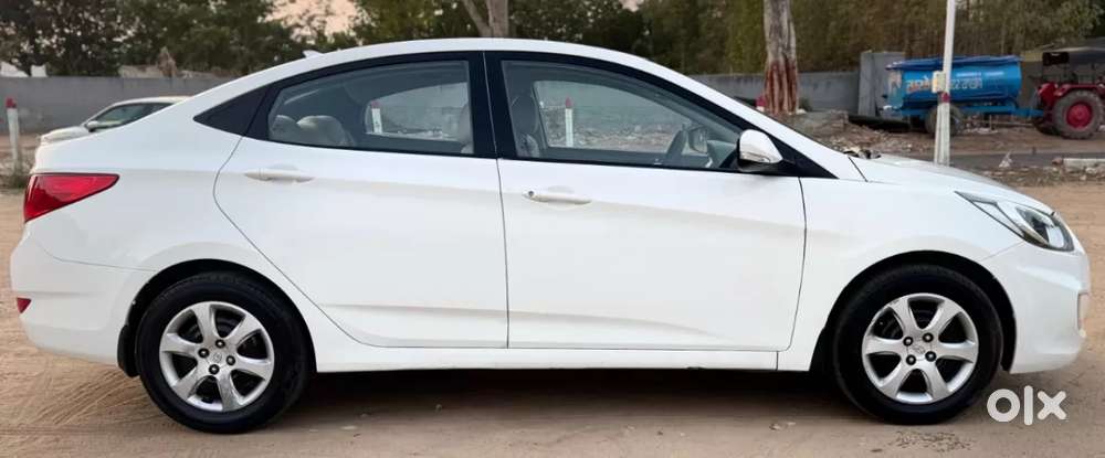 Hyundai Verna Vtvt 1.6 Sx, 2013, Petrol