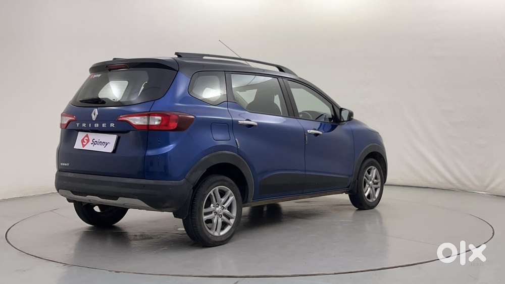 Renault Triber 1.0 Rxz Dual Tone, 2023, Petrol