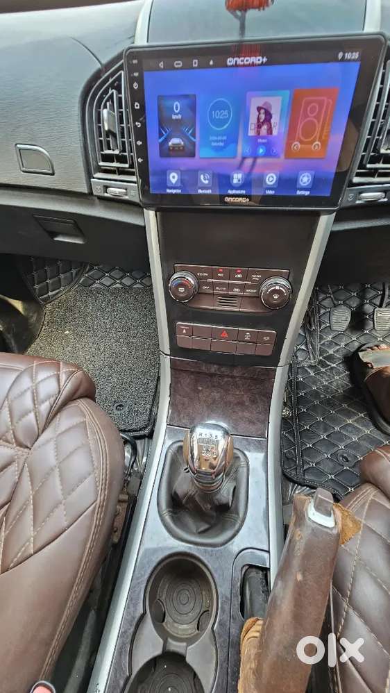 ​xuv500 W6  Recently Serviced  New Battery & Front Tyres  Mh05