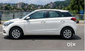 I20 Sportz ( Well Maintained )
