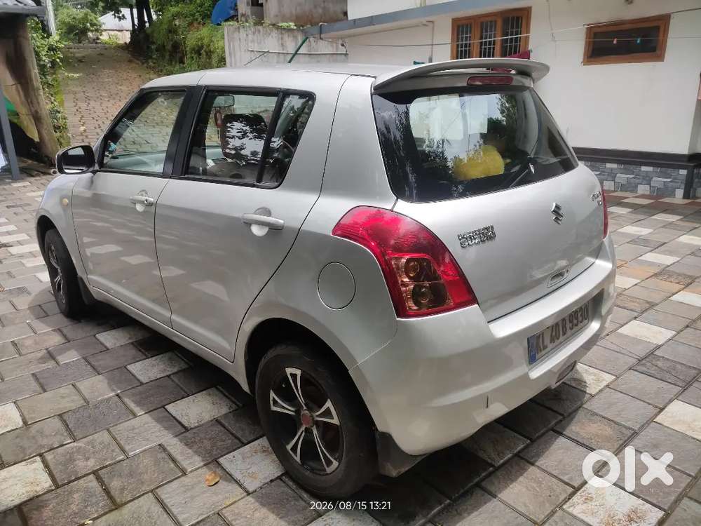 Maruti Suzuki Swift 2009 Petrol