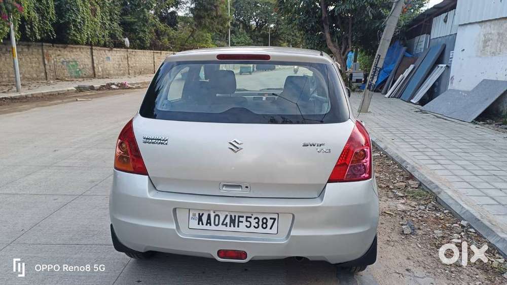 Maruti Suzuki Swift 1.3 Vxi, 2010, Petrol
