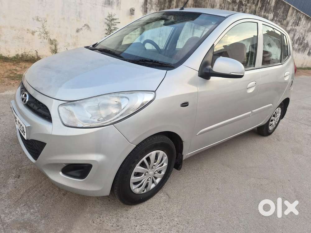Hyundai I10 Sportz At, 2013, Petrol