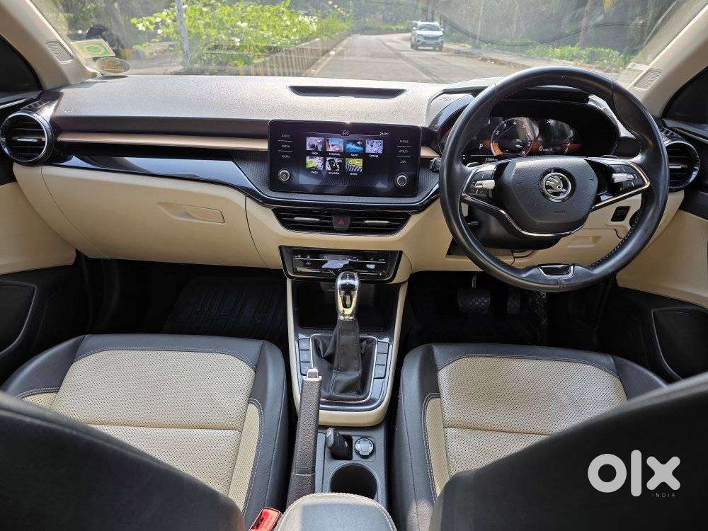 Skoda Slavia 1.0 Tsi Style At, 2023, Petrol