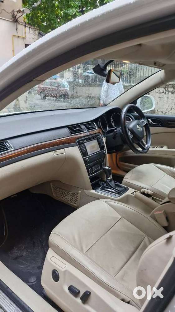 Skoda Superb 1.8 Elegance Tsi At, 2014, Petrol