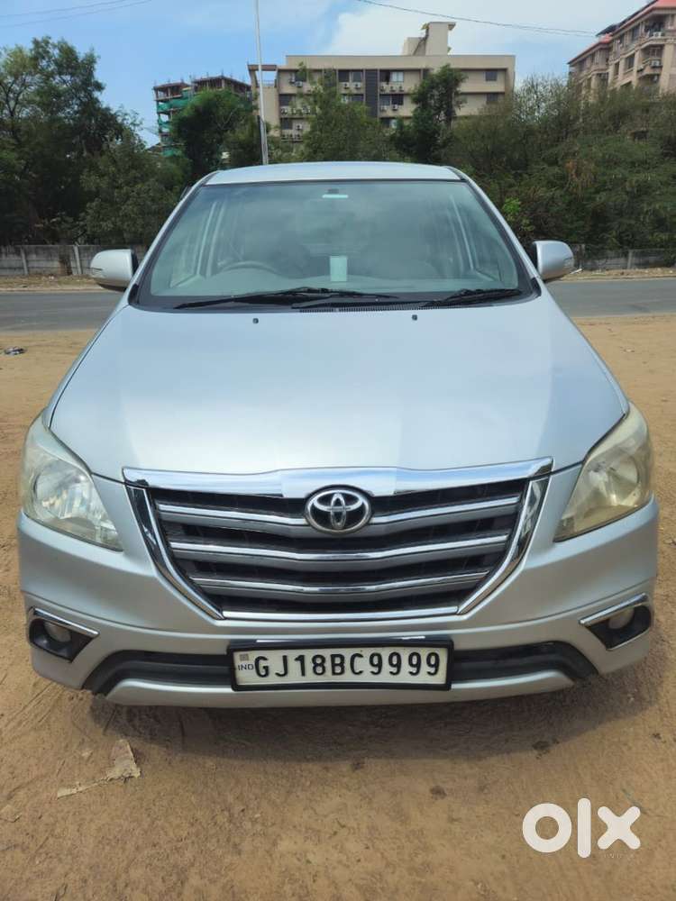 Toyota Innova 2.0 V 2013 Diesel