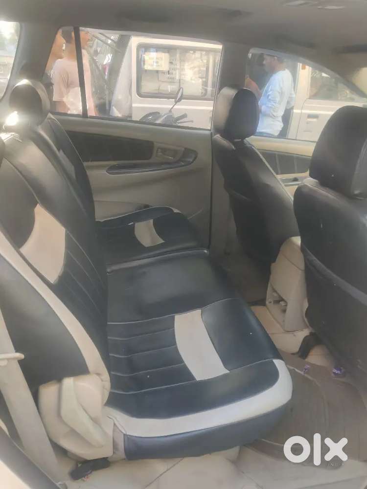 Innova 2010 Diesel 8seater Passing Valid 20230 Insurance Puc Valid