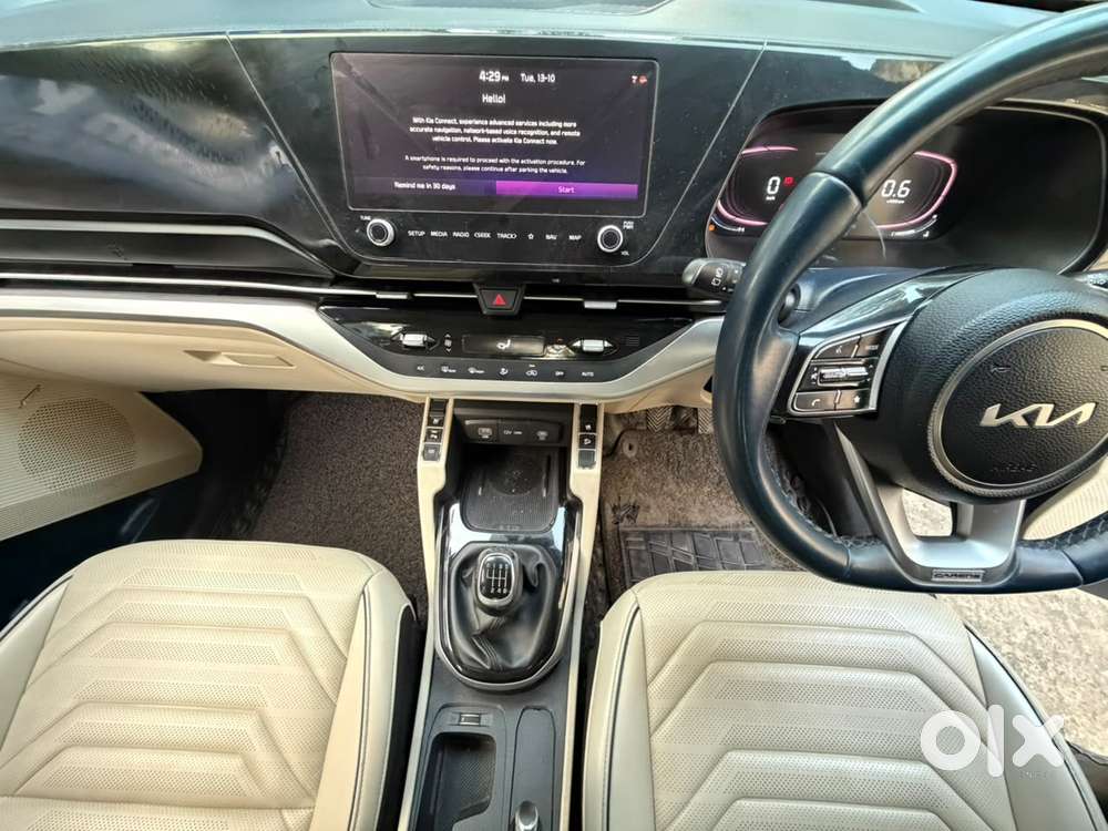 Kia Carens G1 4.6mt Luxury Plus 7, 2022, Petrol