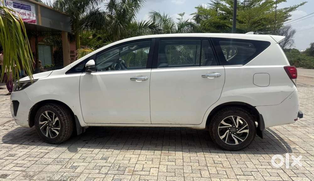 Toyota Innova Crysta 2.4 G Mt, 2021, Diesel