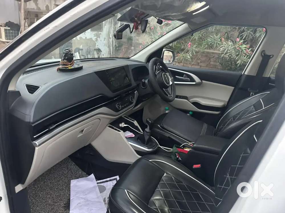 Kia Carens 2023 Diesel Well Maintained