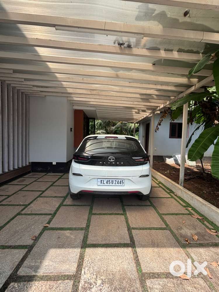 Tata Altoz Petrol 2020