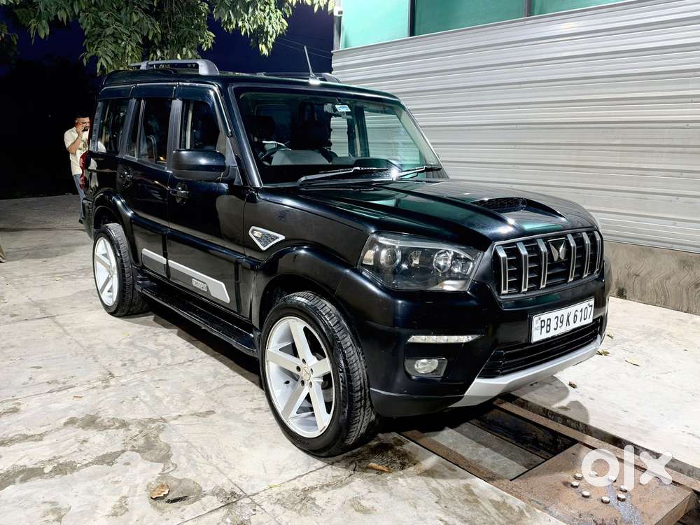 Mahindra Scorpio Classic 2.2 S 11 Mt 7 Str, 2022, Diesel