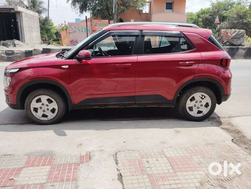 Hyundai Venue, 2022, Petrol