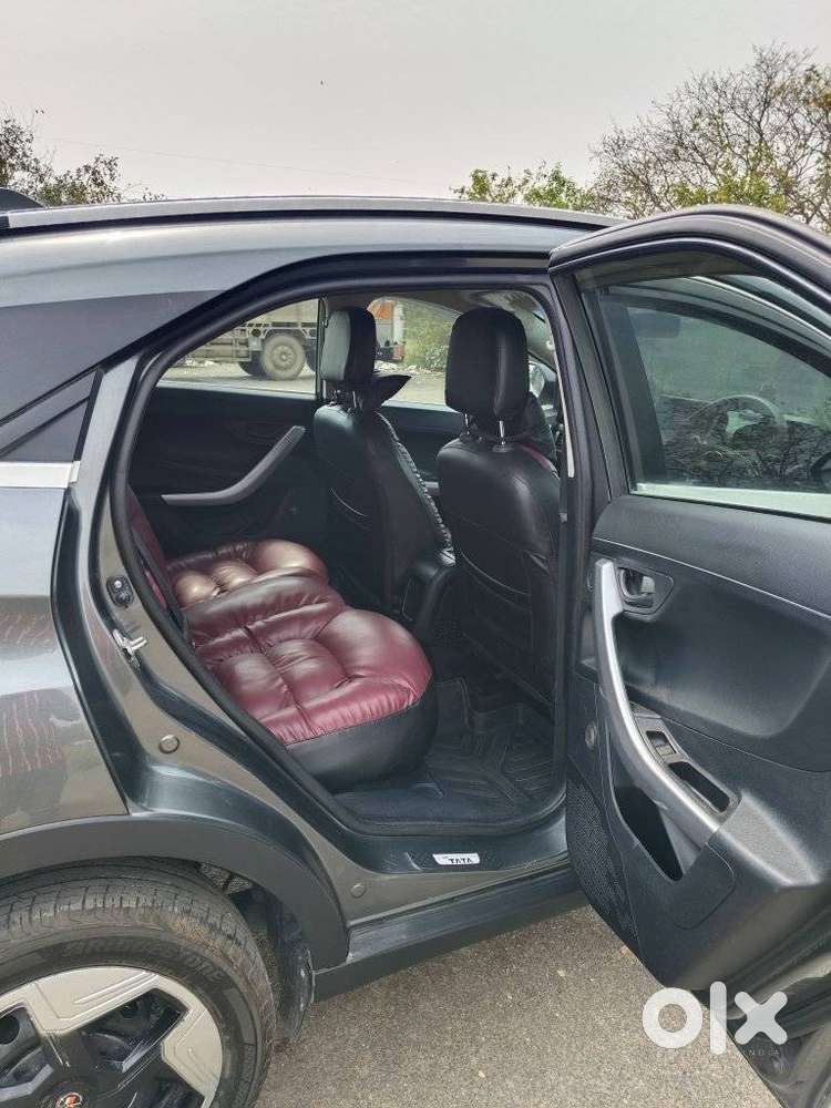 Tata Nexon, 2023, Petrol