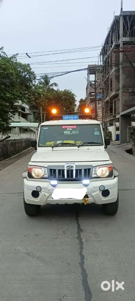 Mahindra Camper Gold Zx
