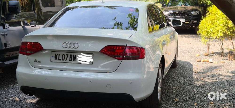 Audi A4 2.0 Premium Plus 40 Tfsi, 2010, Petrol