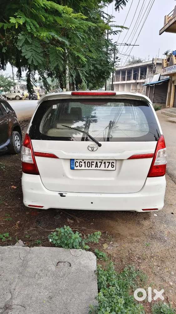 Toyota Innova 2012 Diesel Well Maintained