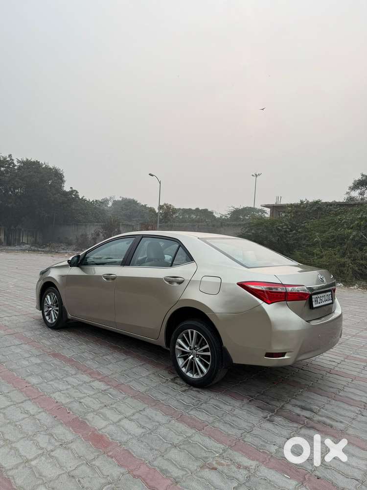 Toyota Corolla Altis Vl At, 2015, Petrol