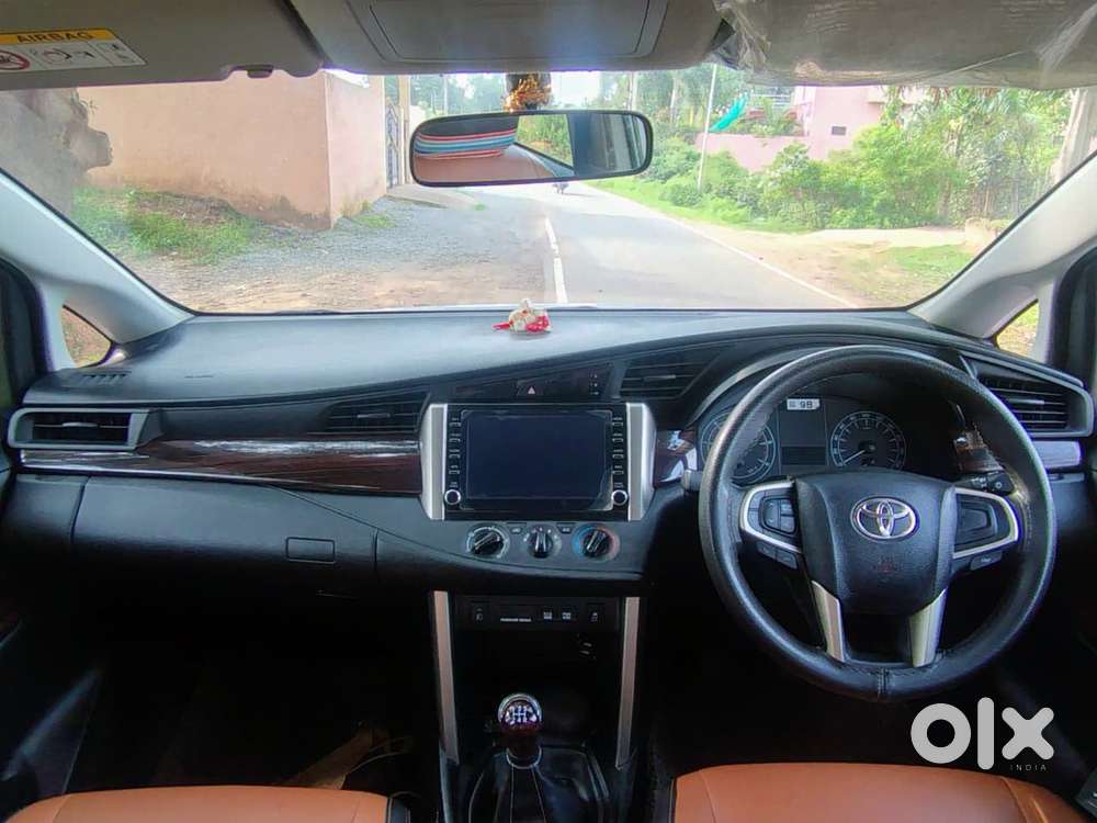 Toyota Innova Crysta 2.4 G Mt 8s, 2024, Diesel