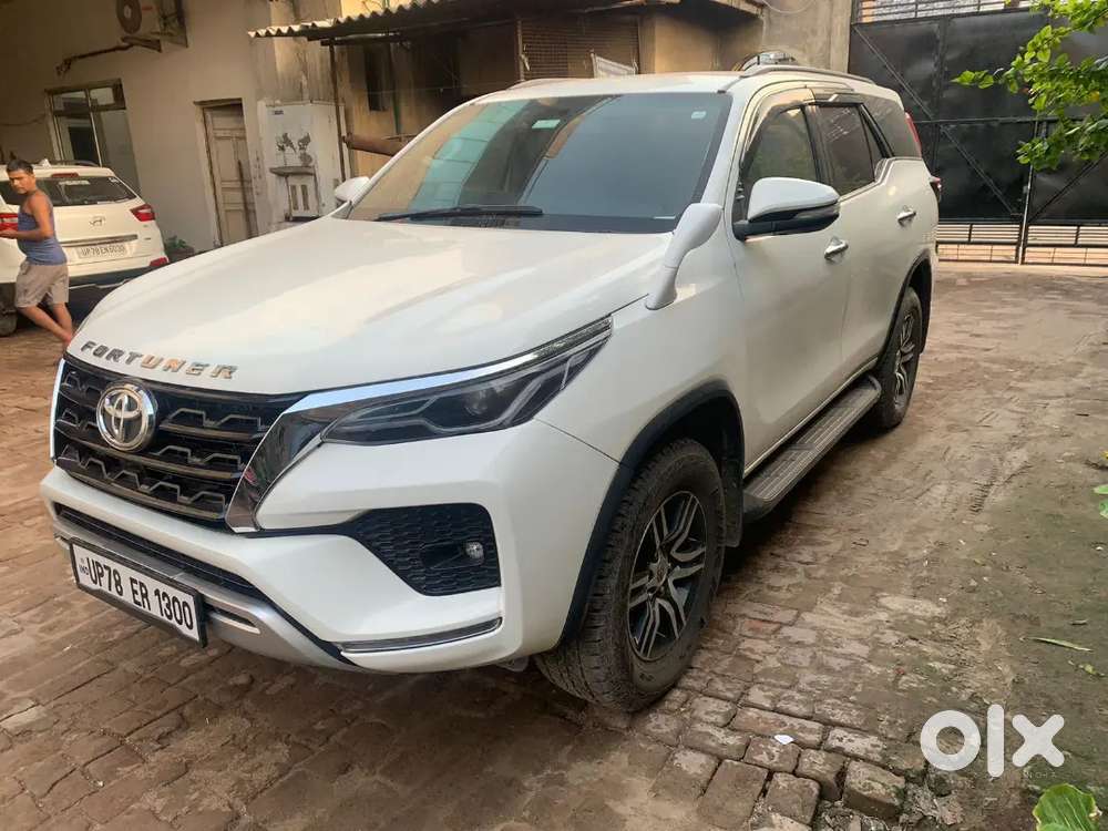 Toyota Fortuner 2017 Diesel 182000 Km Driven