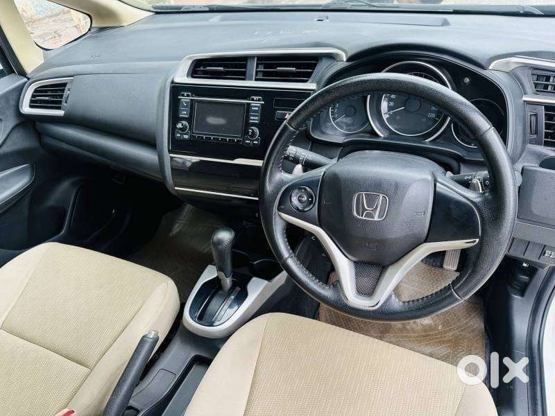 Honda Jazz V Automatic, 2018, Petrol