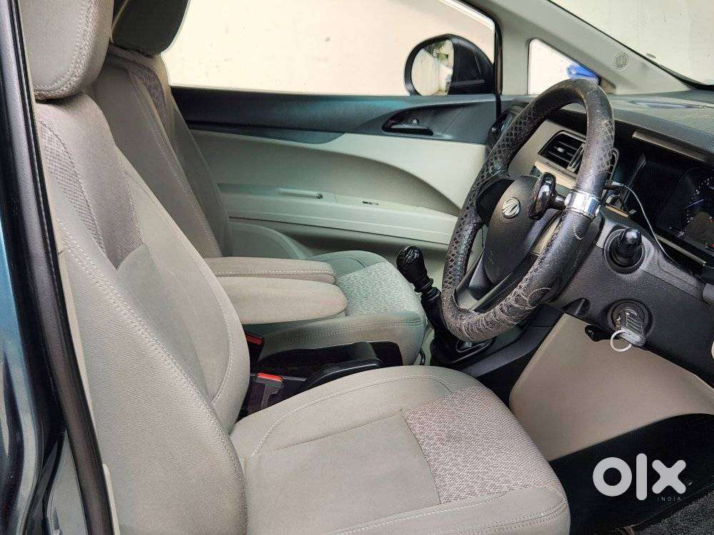 Mahindra Marazzo, 2020, Diesel