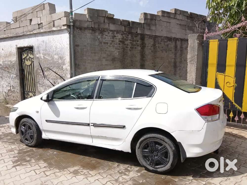Honda City Cng Petrol 2011