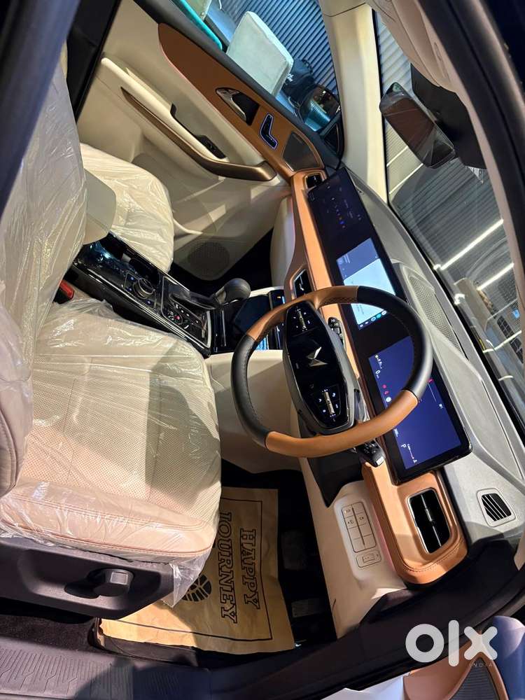 Mahindra Xuv 7xo Ax7l At, 2026, Petrol
