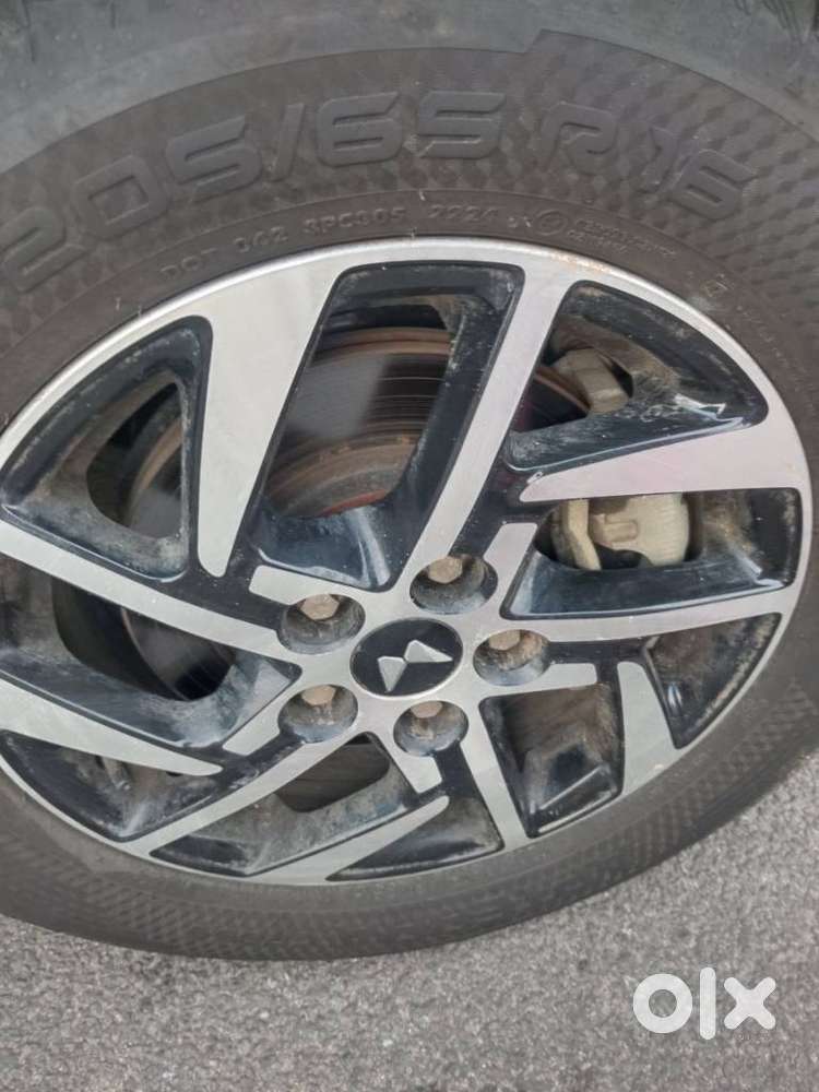 Mahindra Xuv 3xo Ax5 Pm Mt, 2024, Petrol