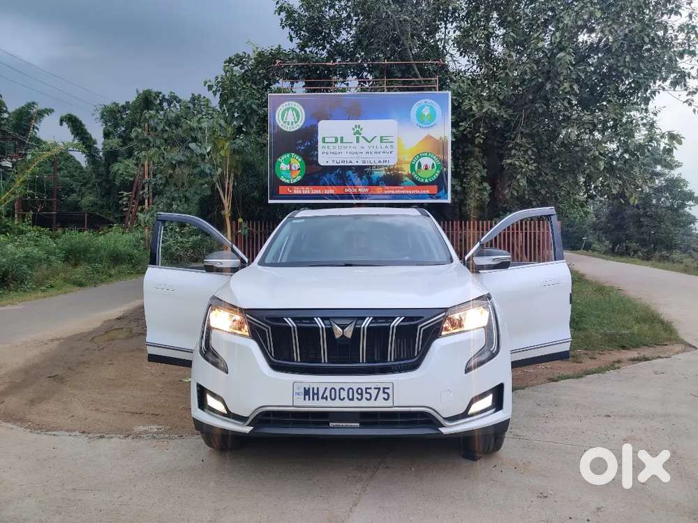 A Government Officers Xuv-700 On The Way To Sell