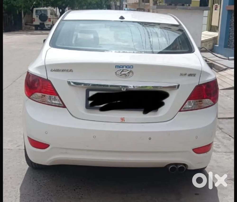 Fluidic Hyundai Verna 2015 Diesel Well Maintained